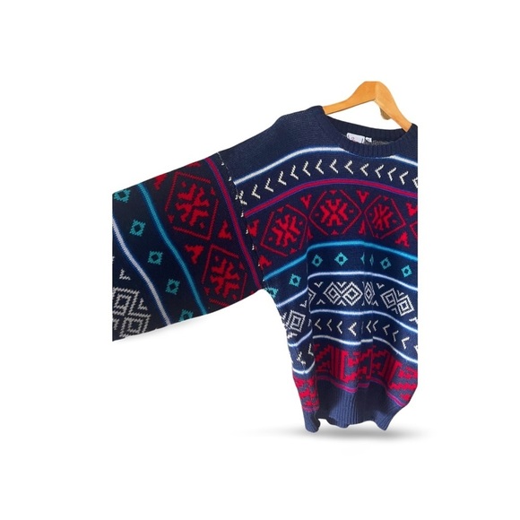 Vintage Wool Blend Sweater – Navy & Red Geometric Knit, 90s Cozy Classic - Picture 2 of 6